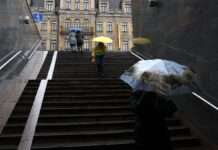 Тепло, але з дощами. Синоптики розповіли, де чекати опади 1 травня в Україні