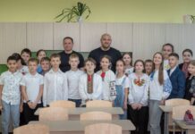 У Камʼянському після капремонту відкрили другий корпус Ліцею №20