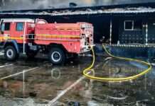 Ворожий дрон знищив депо “Нової пошти” в Ізюмі, виникла масштабна пожежа (фото)