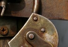 Домашній метод проти іржі: як оцет і кетчуп замінюють хімію