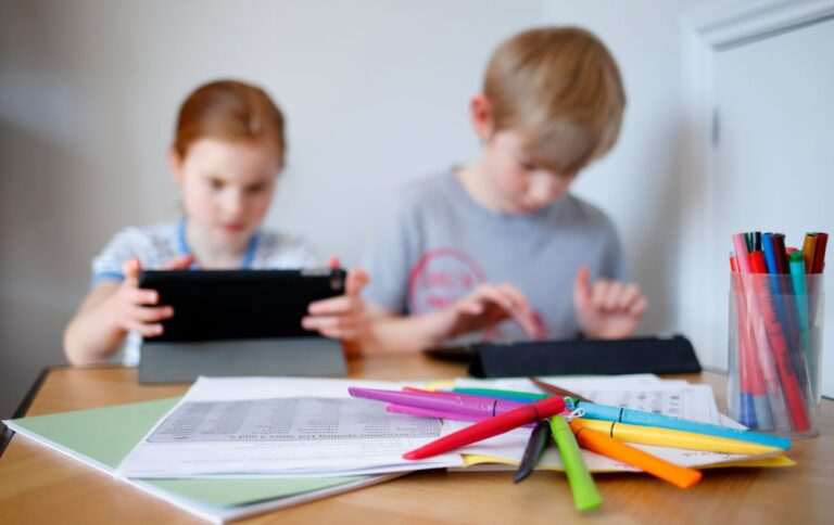 У Сумах до кінця літа подовжили дистанційне навчання в садках і гуртках, але є винятки