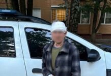 У м. Самар поліцейські допомогли літній жінці, яка травмувалась на зупинці