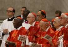 Папу вибрали: у Ватикані голосування конклаву завершилось білим димом