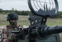 У небі Києва збивають дрони-камікадзе, у столиці було чути вибухи