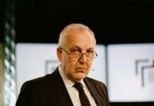 Журналіст Макаров поранив себе сам: поліція завершила розслідування нападу