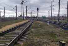 ДСНС: у Ніжині на залізничному вокзалі внаслідок ураження струмом загинув підліток, дівчина – у реанімації