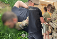 У Дніпрі викрили злочинну групу наркозбувачів з прибутком 7 мільйонів гривень на місяць