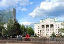 В окупованих Донецьку і Луганську заявили про пожежі після нічного удару