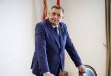 Суд скасував ордер на арешт лідера боснійських сербів Додіка