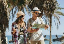 Вона хоче море та all inclusive, а він – в гори з наметом: як домовитися про відпустку