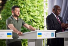 Зеленський провів переговори із президентом ПАР, який контакував з російською стороною