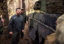 Зеленський відвідав військових на Вовчанському напрямку