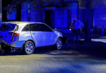 У центрі Дніпра п’яний водій Lexus врізався у припарковану машину: постраждали двоє людей