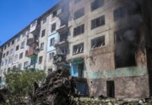 Прокуратура: у Білозерському через авіаудар РФ загинули двоє людей, серед поранених є 16-річний юнак