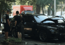 Збив водія припаркованої автівки та влетів у стовп: подробиці смертельної ДТП у Дніпрі