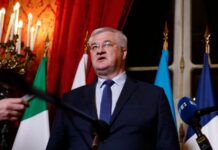 Голова МЗС України відповів на заяви Лаврова щодо легітимності Зеленського