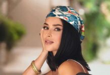 Шовкова хустка – головний тренд літа 2025: приклад від Злати Огнєвіч