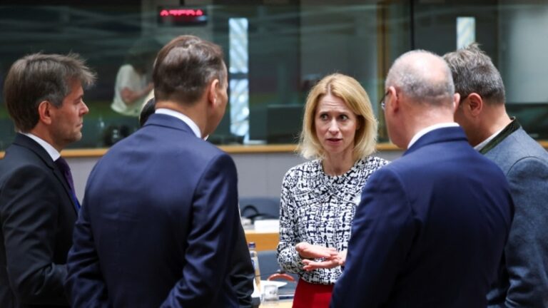 Дипломати ЄС обговорили можливі домовленості Росії та США про Україну