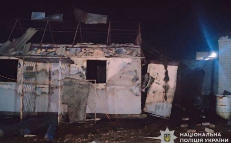 Поліція Дніпропетровської області документує наслідки атаки ворога: троє людей загинули, вісім постраждали