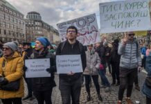 Посол України жорстко відповів польським радикалам за наклеп на “Слава Україні!”