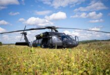 Україна отримала вертоліт Black Hawk від чеських волонтерів