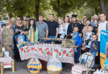 У Кам’янському відкрили пам’ятний знак на честь загиблих захисників з Південного району міста