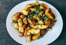 З поля до столу: як швидко і смачно приготувати щойно викопану картоплю