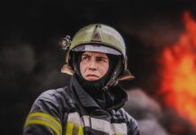 Росіяни вдарили по Миколаєву ракетою з Ту-22М3: що відомо про наслідки