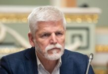 Дипломатичний скандал між Китаєм і Чехією: Пекін обурений зустріччю Павела з Далай-ламою