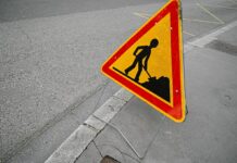 Нові затори? У Києві частково закривають важливий проспект і змінюють рух автобусів