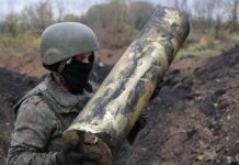 Прикордонники взяли у полон росіянина-шахрая, який втік від тюрми на війну