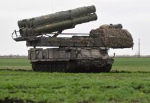 Розвідники спалили російський “Бук-М3” у Запорізькій області: відео атаки