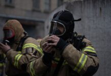 Як вигляд має залізниця на Київщині після нічних вибухів: відео