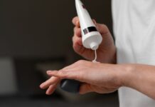 Суха шкіра рук: чому крем не завжди допомагає?