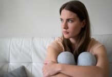 Тривога та тривожний розлад: чим відрізняються, чому виникають і коли потрібна допомога