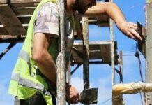 Уряд збільшив виплати: скільки тепер платять за суспільно корисні роботи