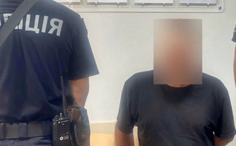 Побив металевою трубою: у Дніпрі затримали чоловіка за замах на вбивство