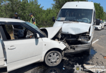 Лобове зіткнення з маршруткою: у Кривому Розі судитимуть водія за ДТП із постраждалим