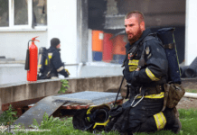 Площа займання 600 кв. м: у Дніпрі ліквідували пожежу у складській будівлі