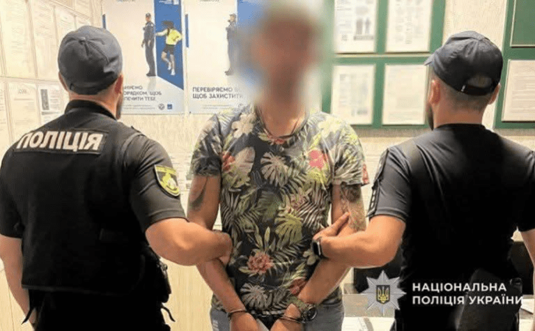 У Кам’янському судитимуть чоловіка за розбій у магазині