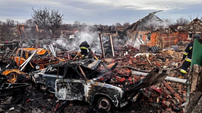 Прокуратура: російський дрон атакував авто на Харківщині, є поранений