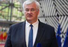 Сибіга закликав до тиску на РФ після чергової атаки: «нові санкції не закриють двері до діалогу»