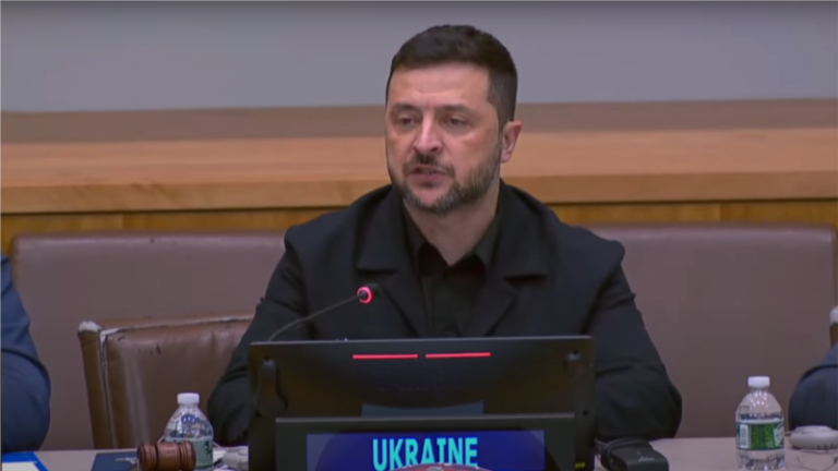 Зеленський на саміті «Кримської платформи» закликав світ «не допустити нормалізації російської агресії»