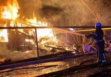 У порту Чорноморська на Одещині спалахнула масштабна пожежа – мер