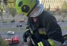 У Запоріжжі ліквідували пожежу на балконі багатоповерхівки