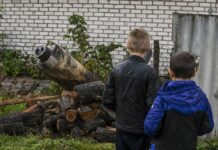 Експлуатація дітей у Донецьку: запрацювала нова схема окупаційної влади