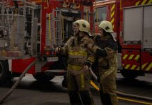 Серед постраждалих дитина: що відомо про нічний удар армії РФ по Сумах