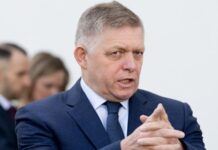 Фіцо заявив, що Путін готовий зустрітися з Зеленським за межами Москви