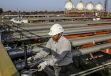 Індія продовжить закуповувати російську нафту попри вимоги Трампа, – Bloomberg