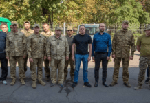 Мер Кам’янського передав чергову партію допомоги для захисників